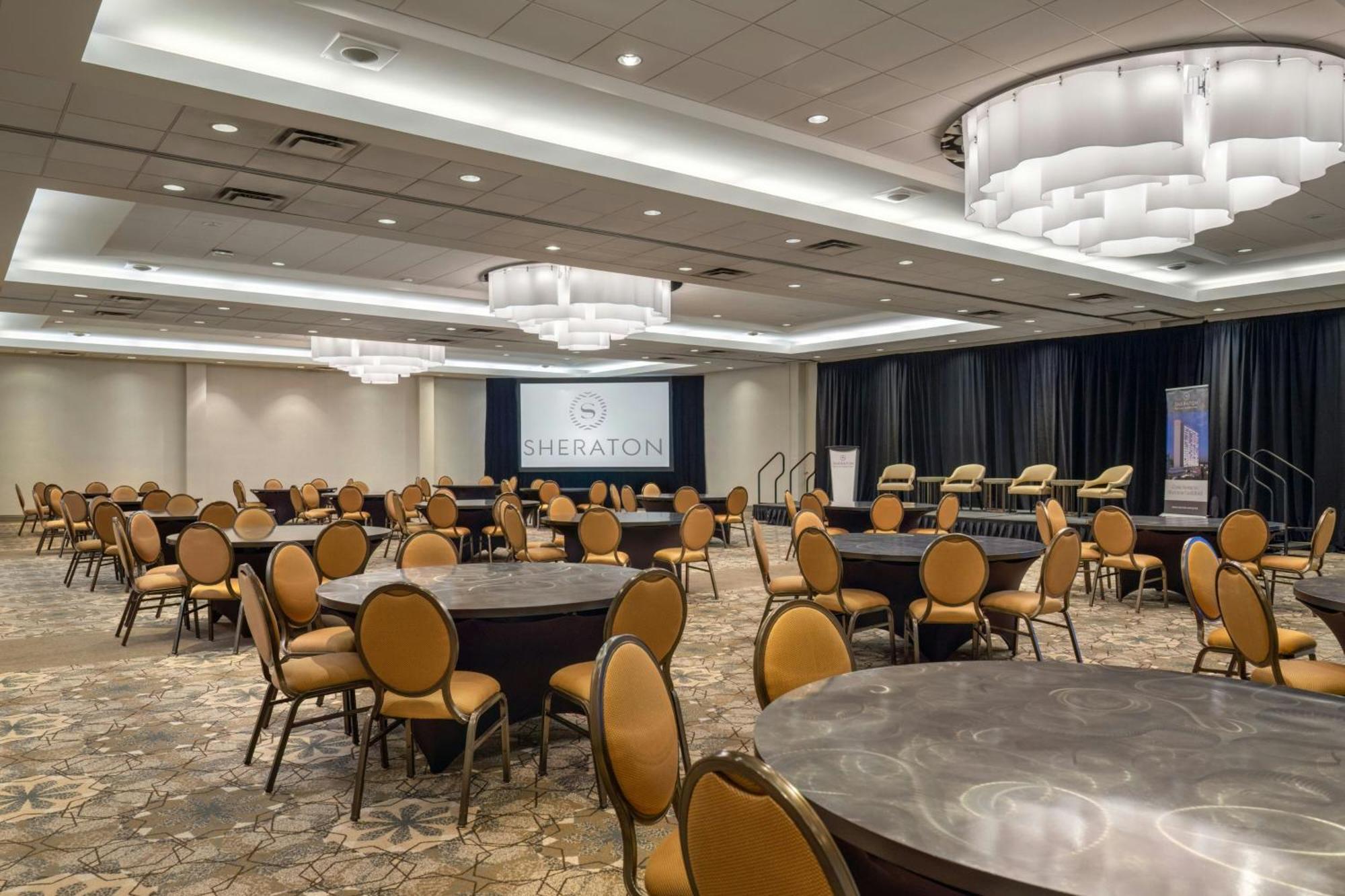 Sheraton Vancouver Guildford Hotel Surrey Bagian luar foto