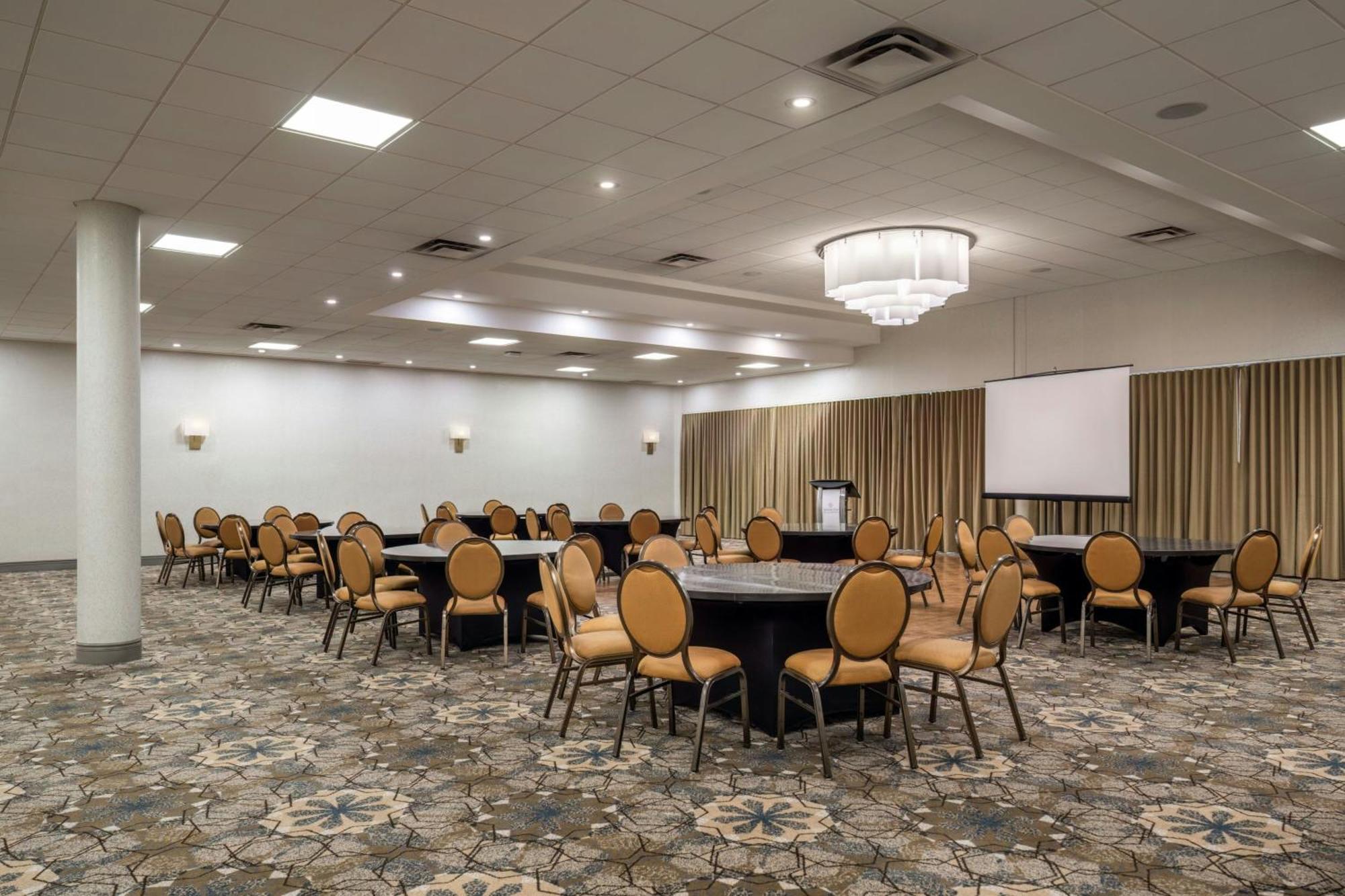 Sheraton Vancouver Guildford Hotel Surrey Bagian luar foto