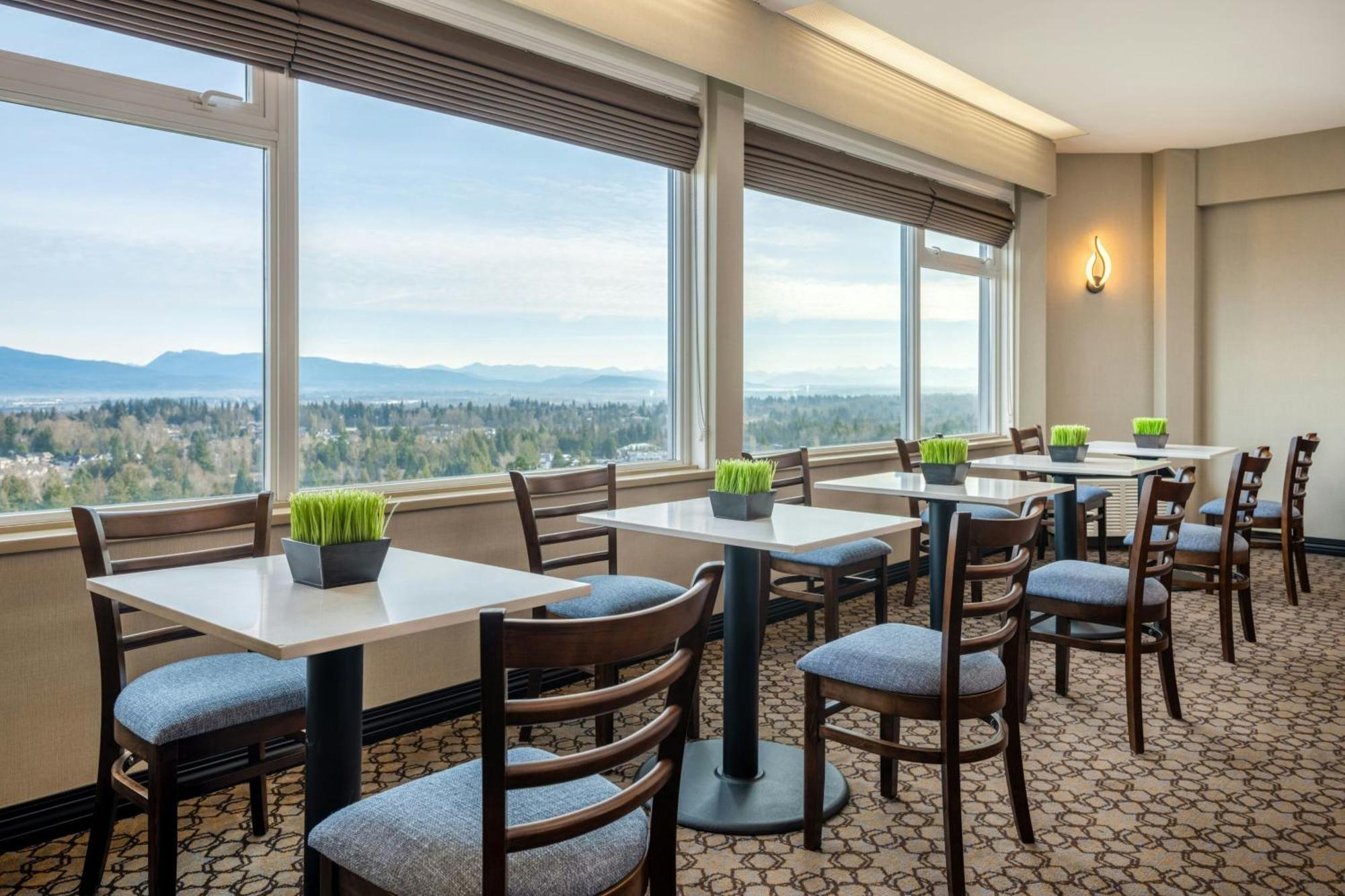 Sheraton Vancouver Guildford Hotel Surrey Bagian luar foto