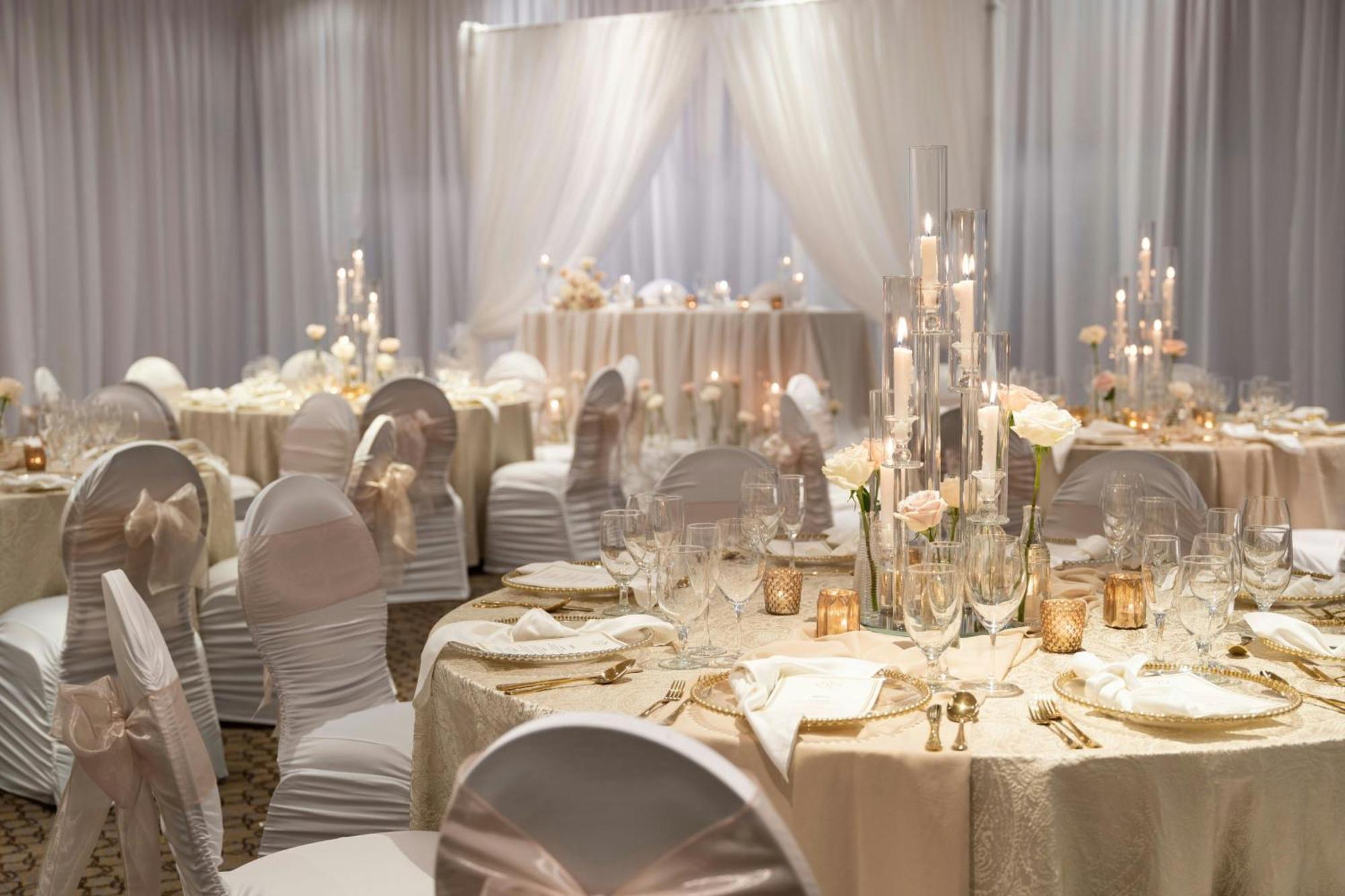 Sheraton Vancouver Guildford Hotel Surrey Bagian luar foto